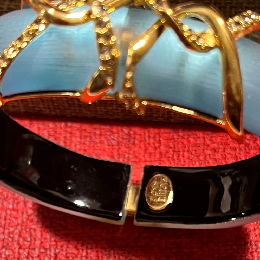 ALEXIS BITTAR PRE-LOVED AUTHENTIC ICY BLUE LUCITE;14K GOLD-PLATED BRASS BRACELET - Picture 6 of 12